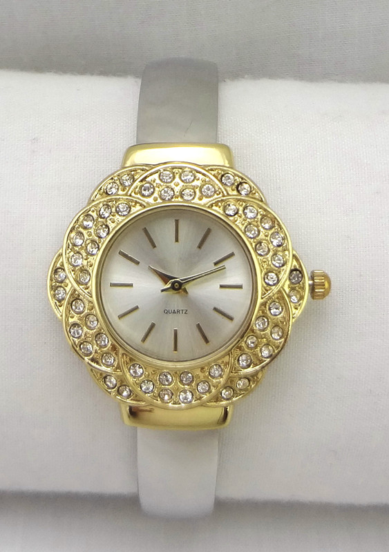 fashion bangle watch