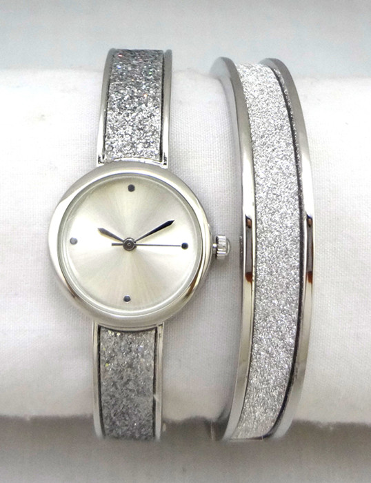 fashion bangle watch